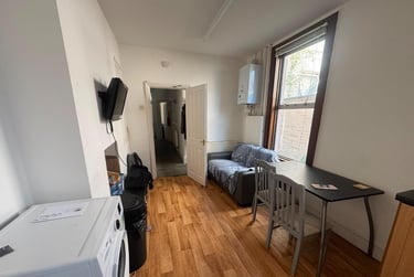 4 bed house, Eton Place, North Hill, Plymouth, PL15DT - Image 5